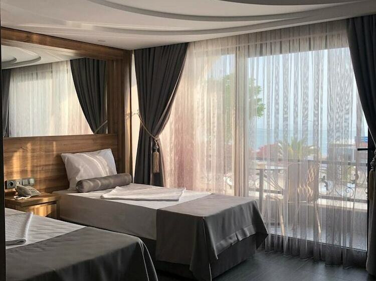 ホテル Grand Vuslat Erdek