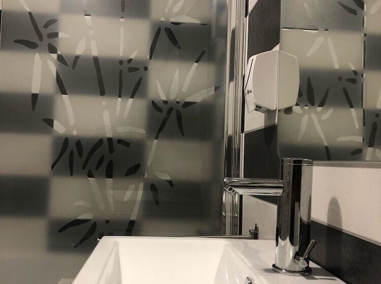 בית מלון כפרי L Ange De La Vallee