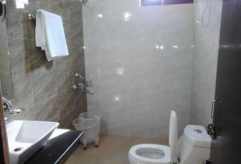 酒店 Trishul Regency