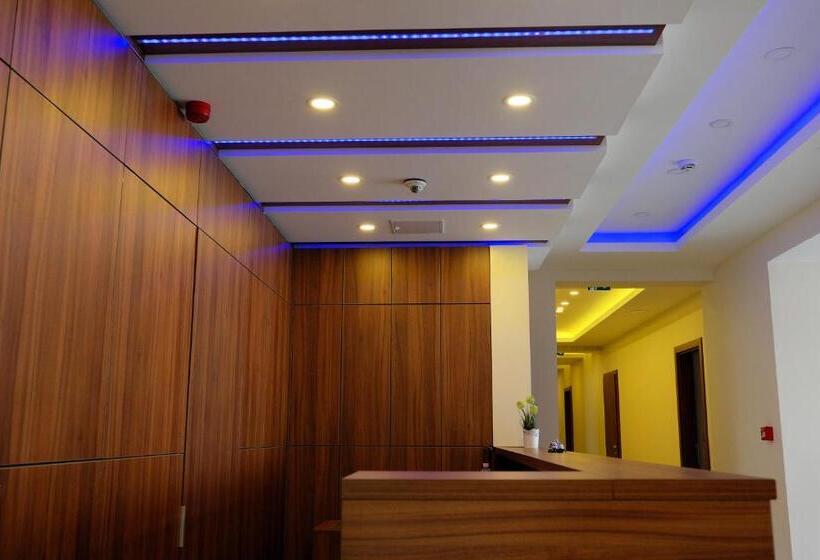 בית מלון כפרי Vácz