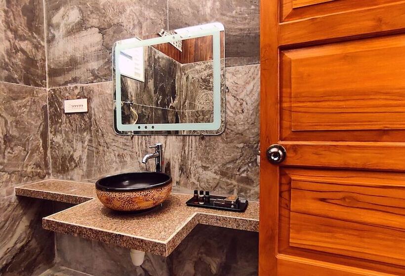 Nakoda Green Valley Resort By Shrigo Hotels