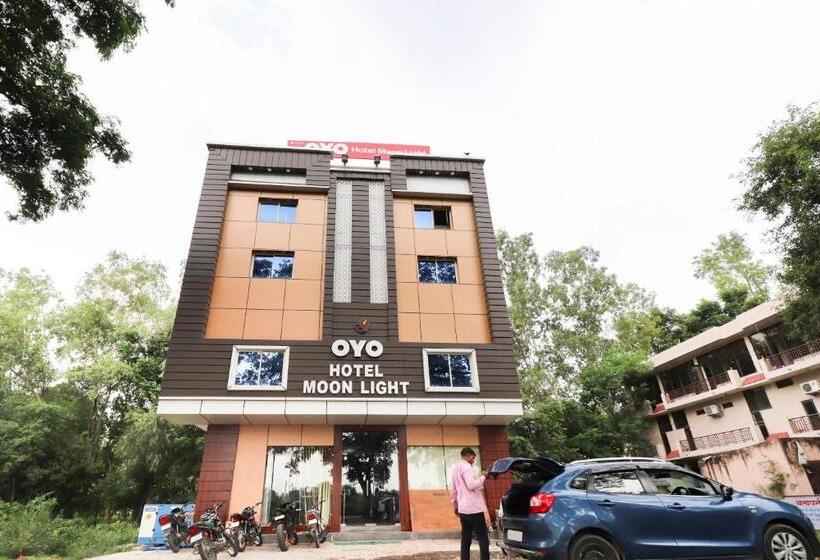Oyo 35382 Hotel Moon Light