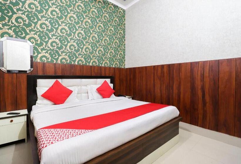 Oyo 35382 Hotel Moon Light