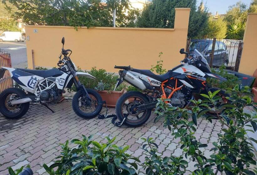 פנסיון Caletta Sul Mare