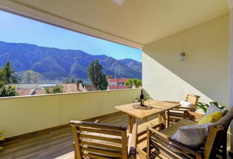 پانسیون Edilux