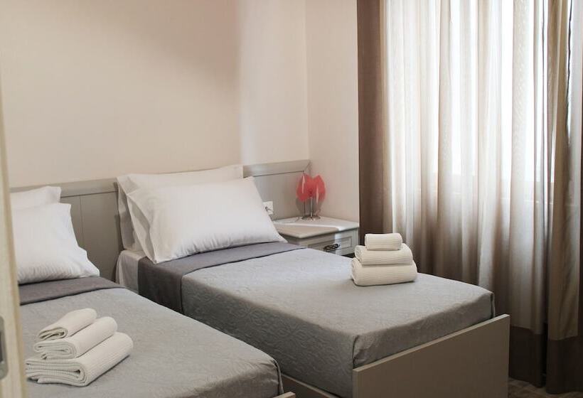 פנסיון L Acchiappasogni Vesuviano Guest House