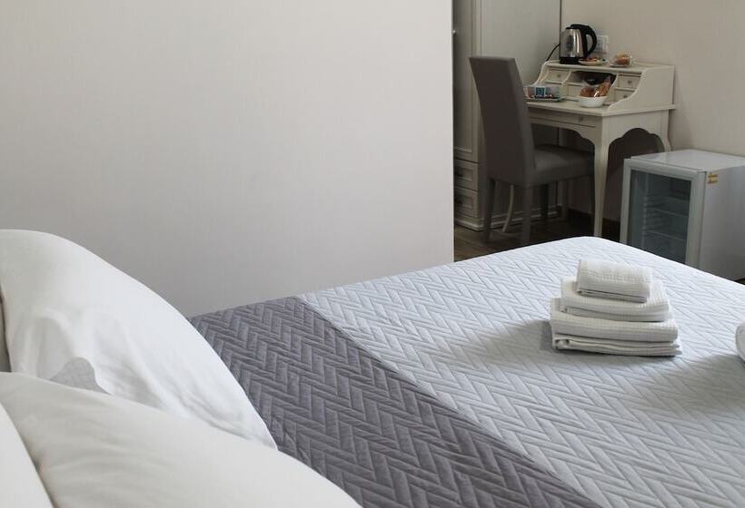 פנסיון L Acchiappasogni Vesuviano Guest House