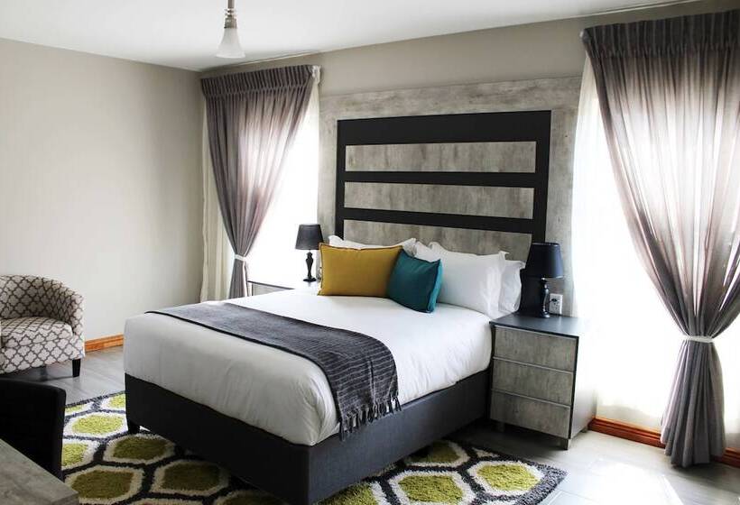 بنسيون Sagwadi