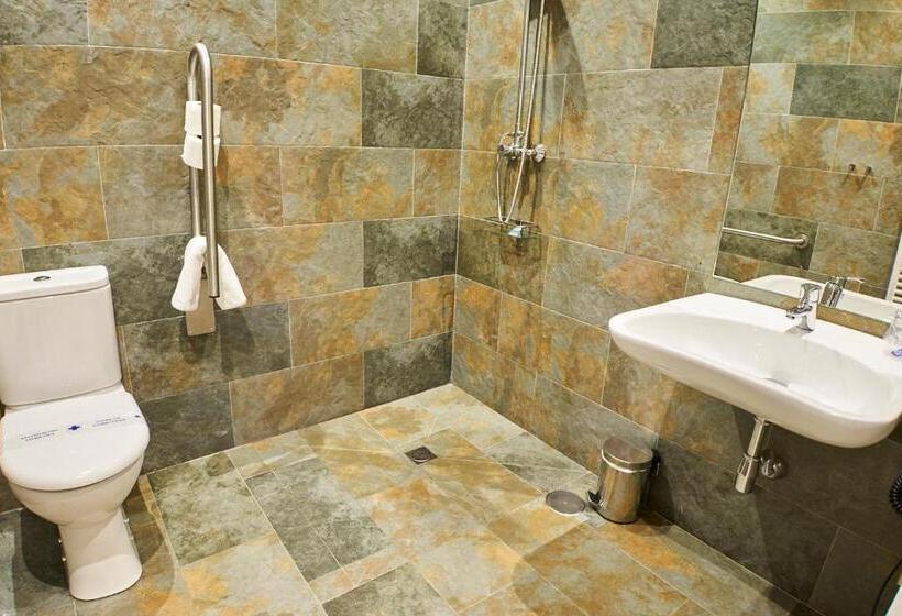 Villa Lucerna Sports & Hotel Resort