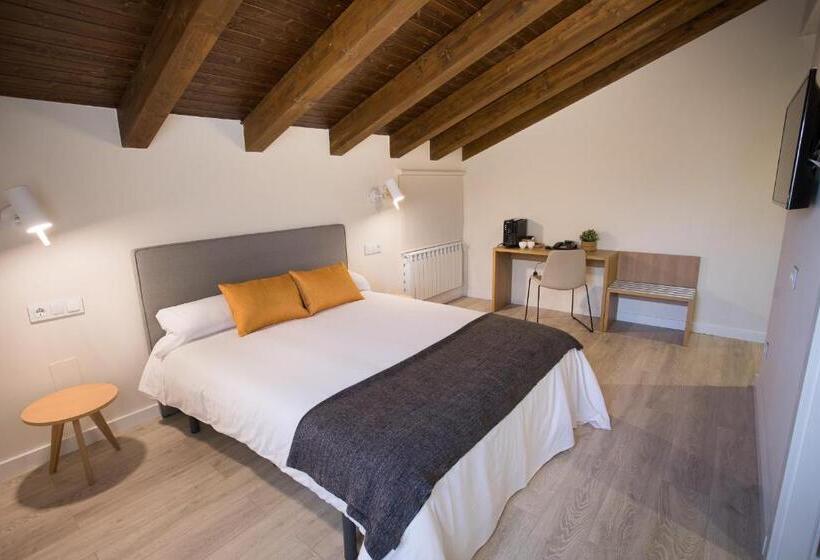 Villa Lucerna Sports & Hotel Resort