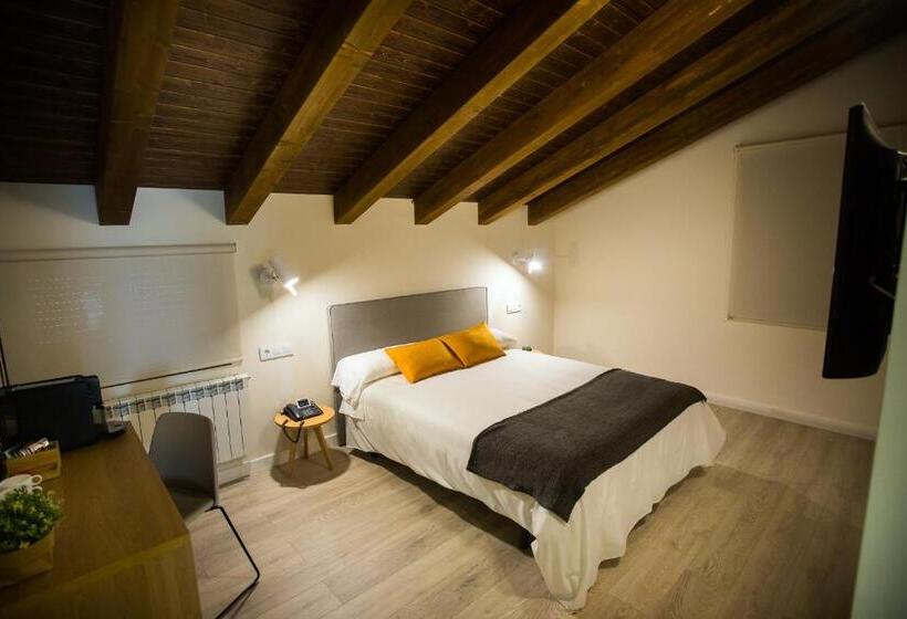 Villa Lucerna Sports & Hotel Resort