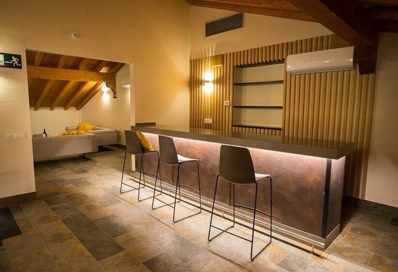 Villa Lucerna Sports & Hotel Resort