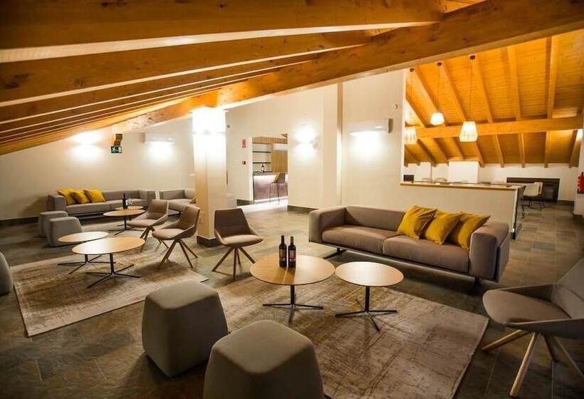 Villa Lucerna Sports & Hotel Resort