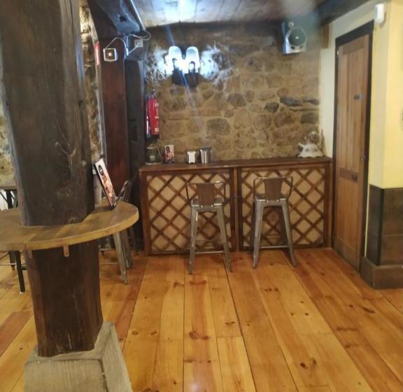 ユースホステル Hospedería Foramontanos