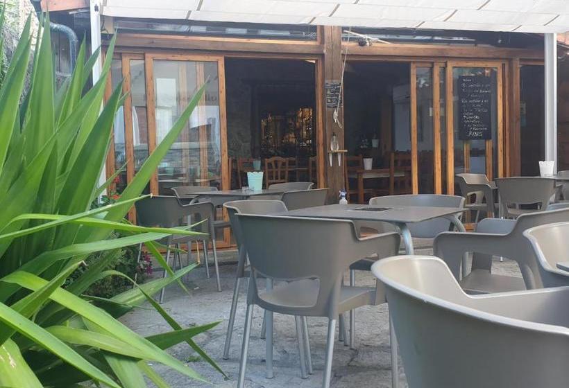 ユースホステル Hospedería Foramontanos