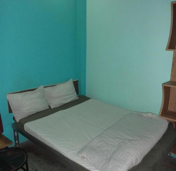 בית מלון כפרי Budget Accommodation Near Station Road