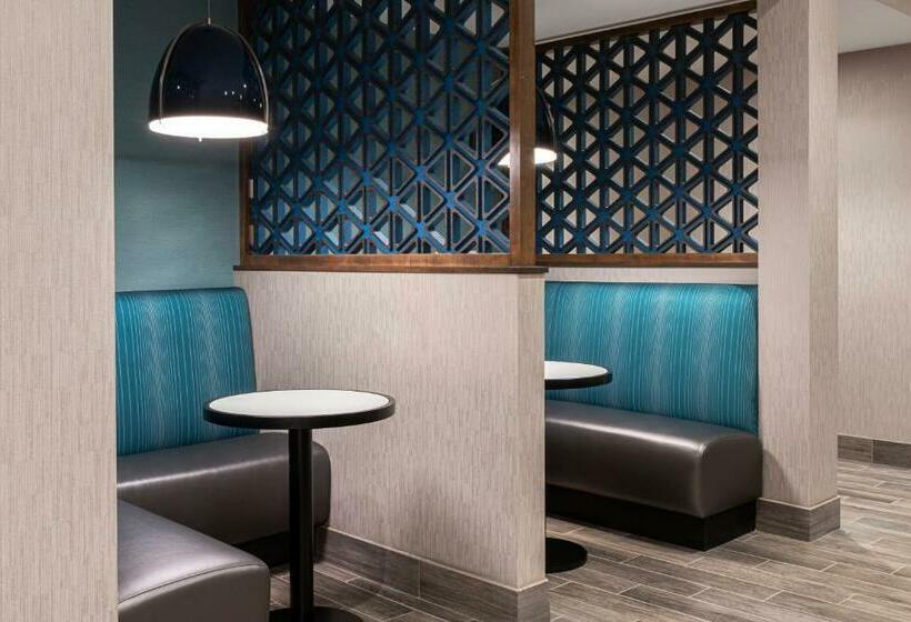 هتل Hampton Inn & Suites Bridgeview Chicago