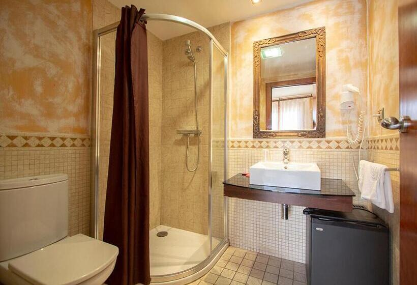 בית מלון כפרי Los Canteros