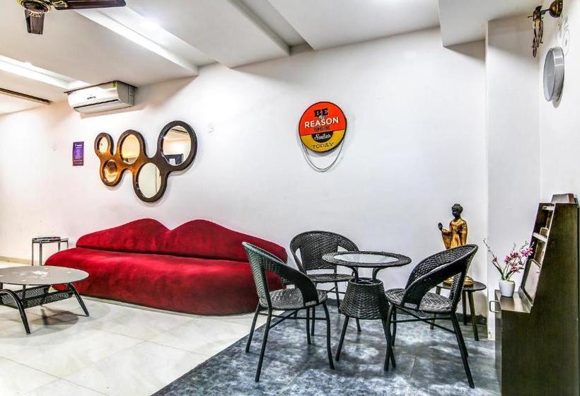 Hotel Fabexpress Classio Suites