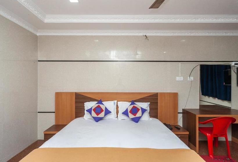 酒店 Spot On 30656 Sabari Lodge