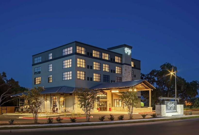 The Bevy Hotel Boerne, A Doubletree By Hilton