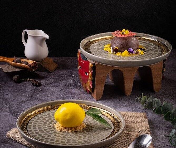 هتل The Oriental Jade