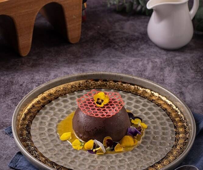 هتل The Oriental Jade