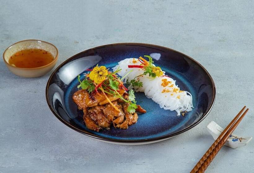 هتل The Oriental Jade