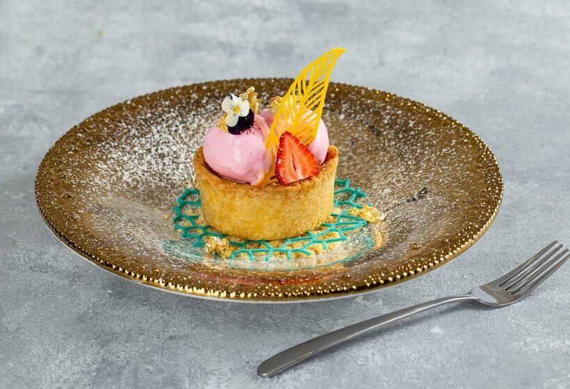 هتل The Oriental Jade