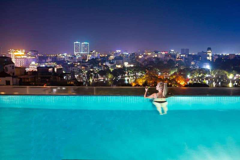 هتل The Oriental Jade