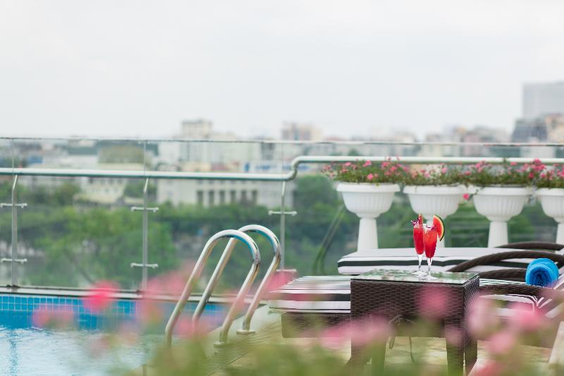 هتل The Oriental Jade