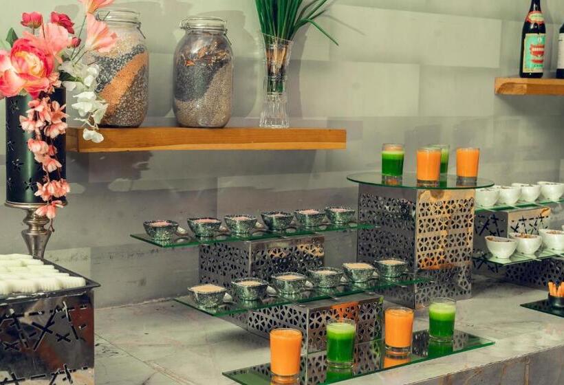 בית מלון כפרי The Radiant Resort