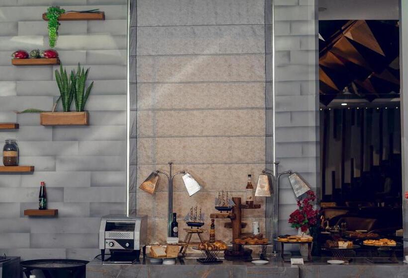 בית מלון כפרי The Radiant Resort