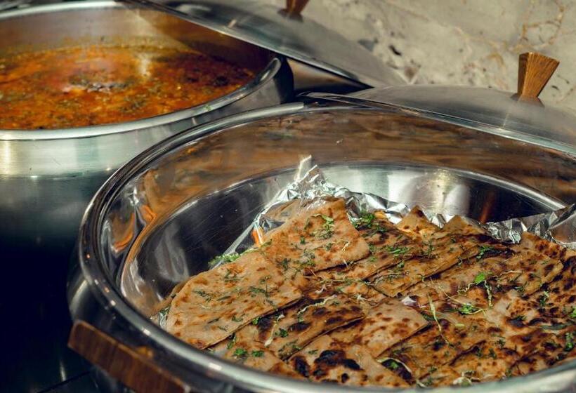 בית מלון כפרי The Radiant Resort