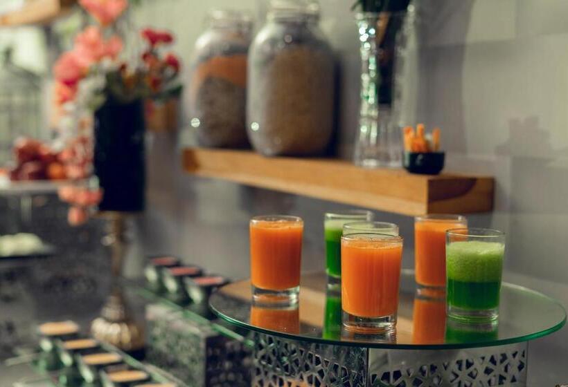 בית מלון כפרי The Radiant Resort