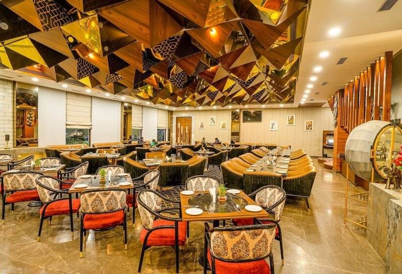 בית מלון כפרי The Radiant Resort