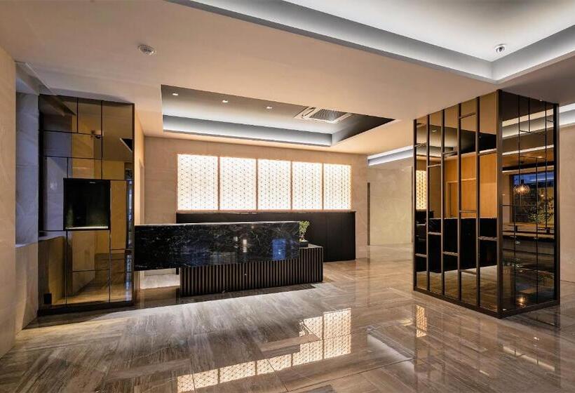 Ostay Vermillion Namba