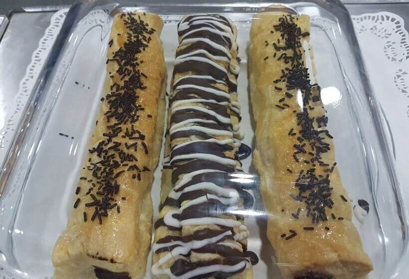 ペンション Hostal Kavanna