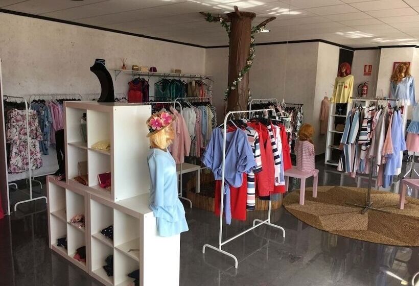 ペンション Hostal Kavanna