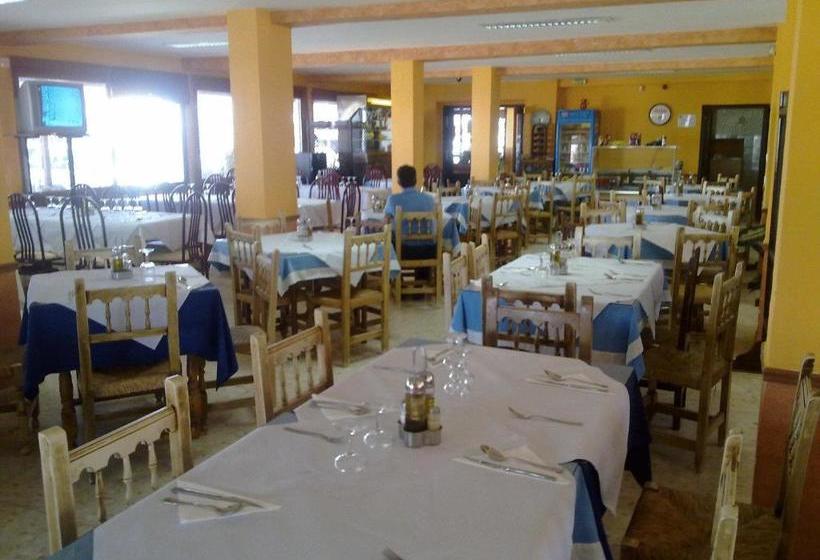 Пансион Hostal Restaurante Carlos Iii