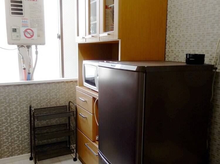 هاستل Space Ajito