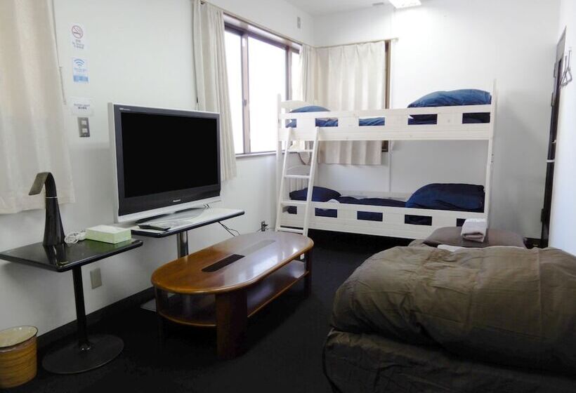 هاستل Space Ajito