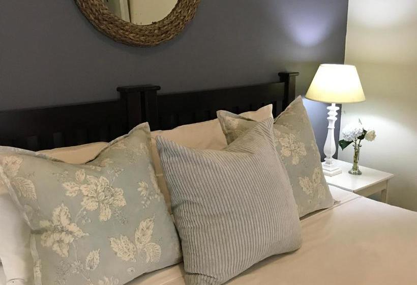 צימר Bishops Guesthouse