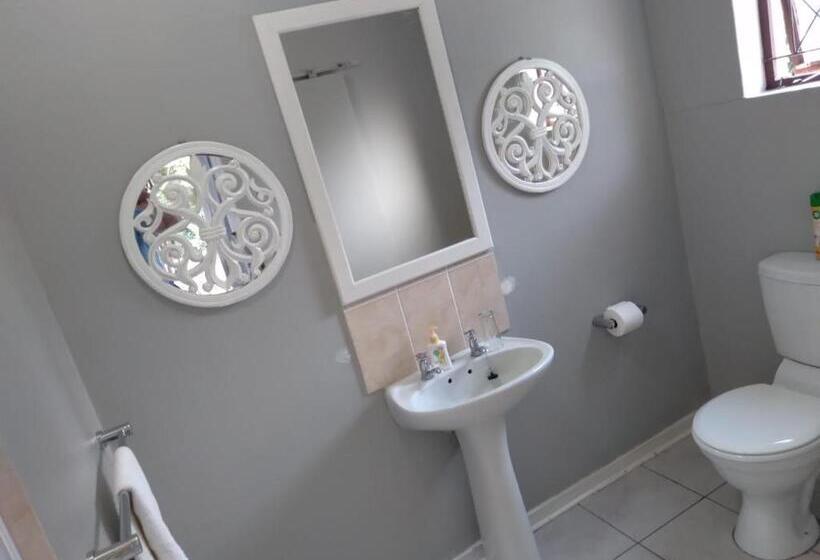 צימר Bishops Guesthouse