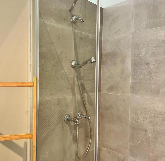 مبيت وإفطار La Cour Carree   Chambres D Hôtes