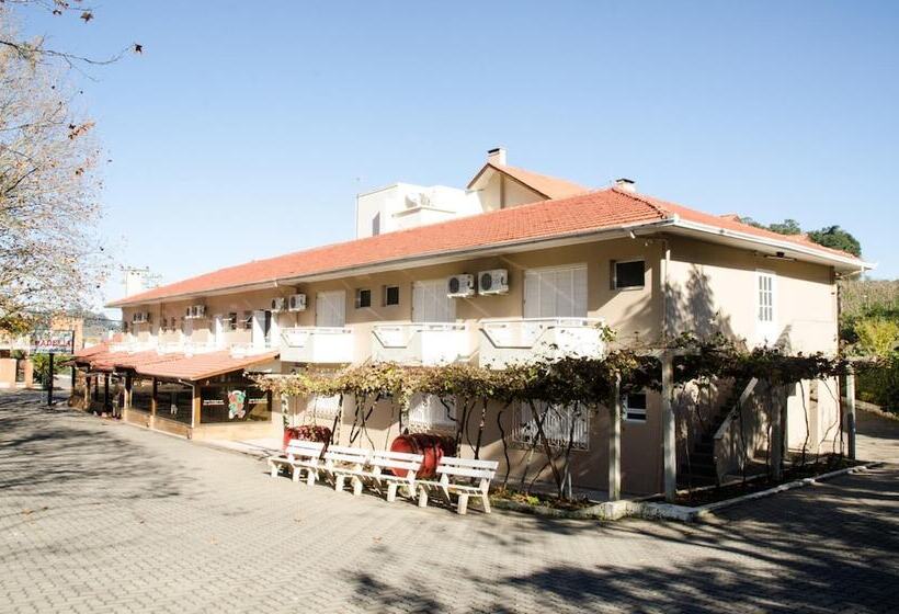 Dona Adelia Hotel E Restaurante