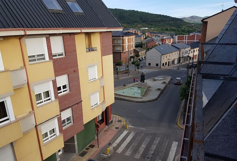 酒店 Hostal Camelot