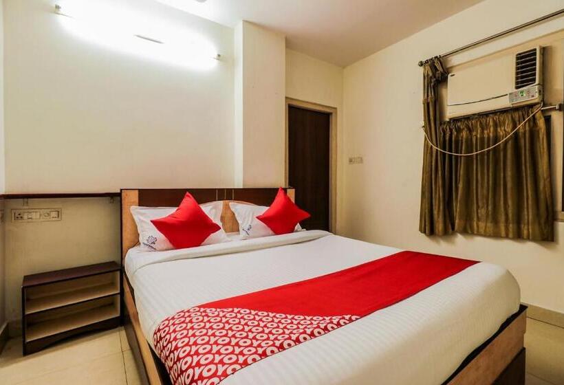 בית מלון כפרי O Parnasala Princely