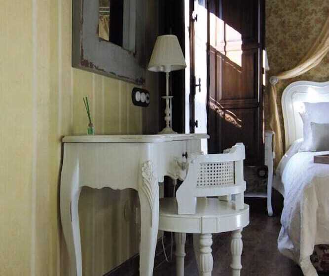 ホテル Rural La Tenada