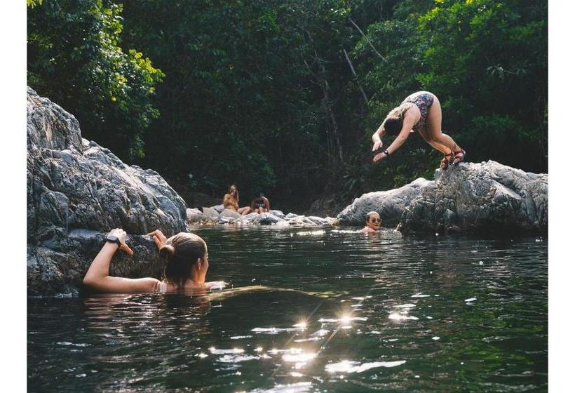 فندق The Jungle Lodge At Kalu Yala